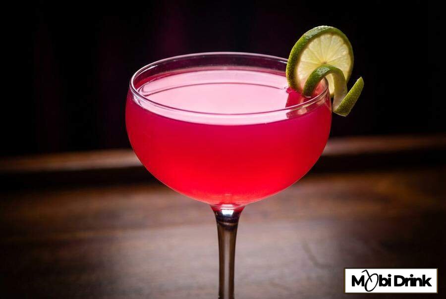 Klasyczny Bacardi Cocktail z grenadyną