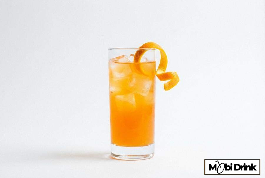 Prosty drink Becherovka z sokiem pomarańczowym