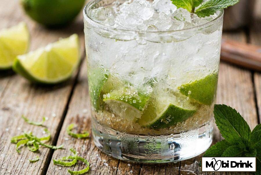 Caipiroska z kruszonym lodem i limonką