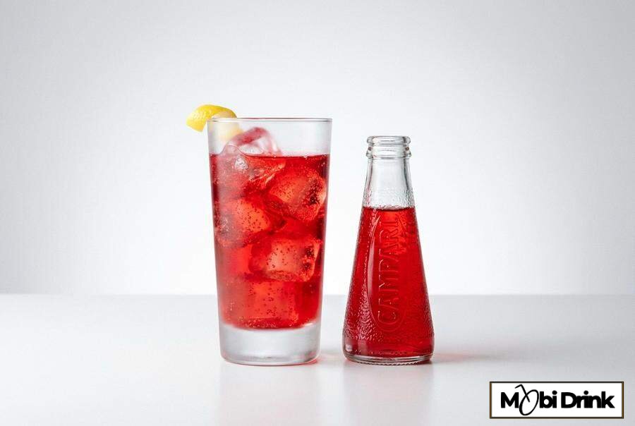 Prosty drink Campari Soda z bąbelkami