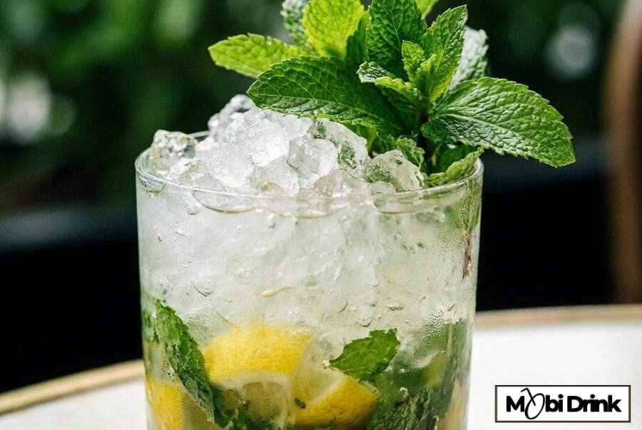 Ziołowy drink Jack Apple Smash z miętą