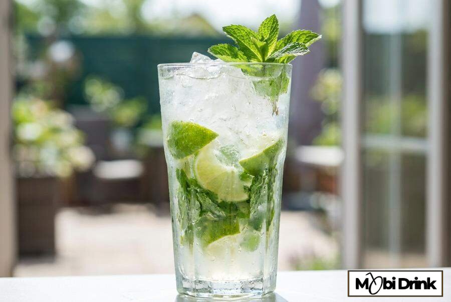 Mocne mojito z limonką i miętą