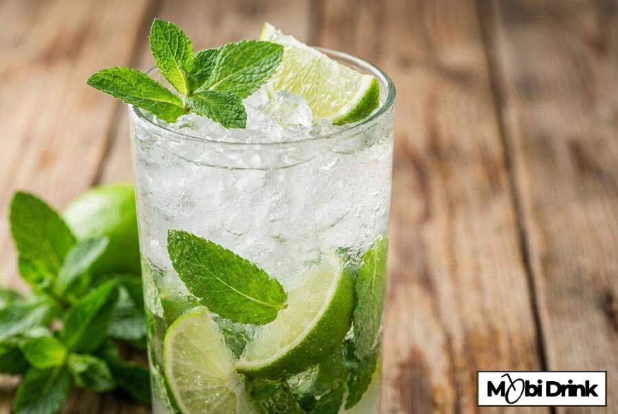 Orzeźwiające Mojito z miętą i limonką