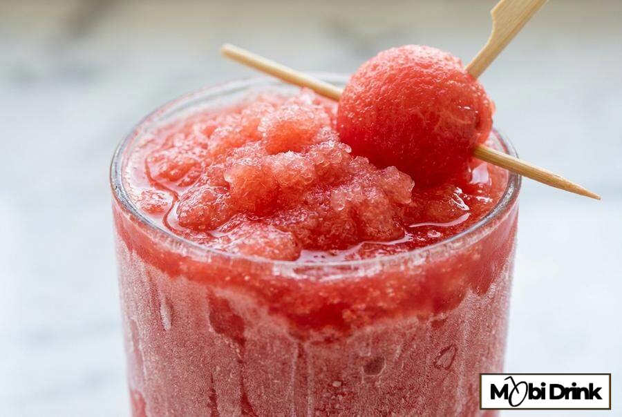 Mrożony drink frozen z arbuza i wódki
