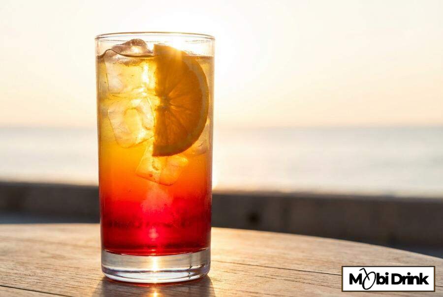 Warstwowy drink Tequila Sunrise